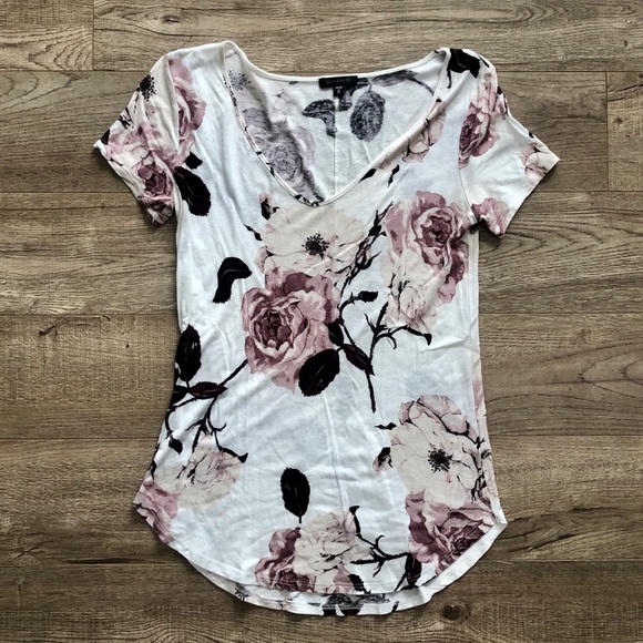 Dynamite White Floral V Neck T Shirt